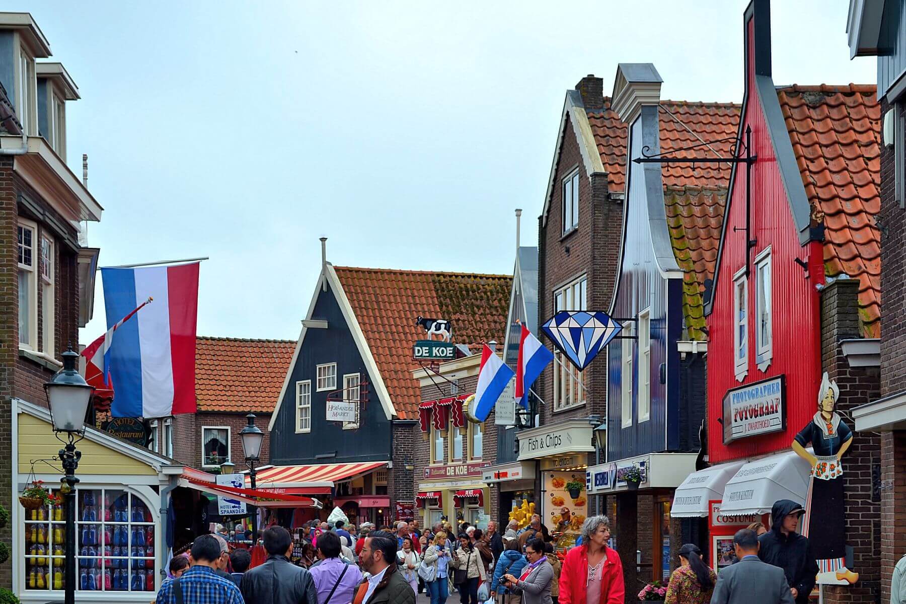 Volendam Archives