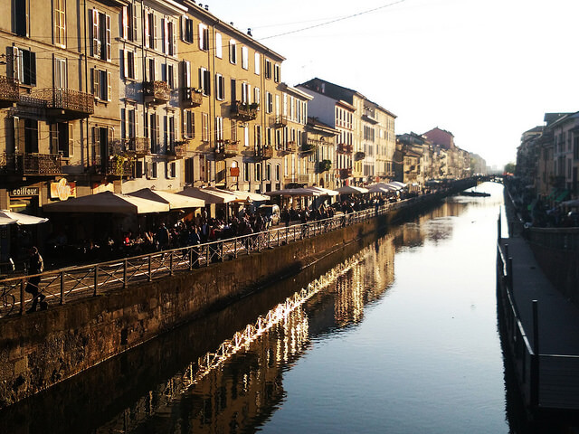 Cafés along the Naviglio Grande in Milan. Taken by Ste via Flickr.
